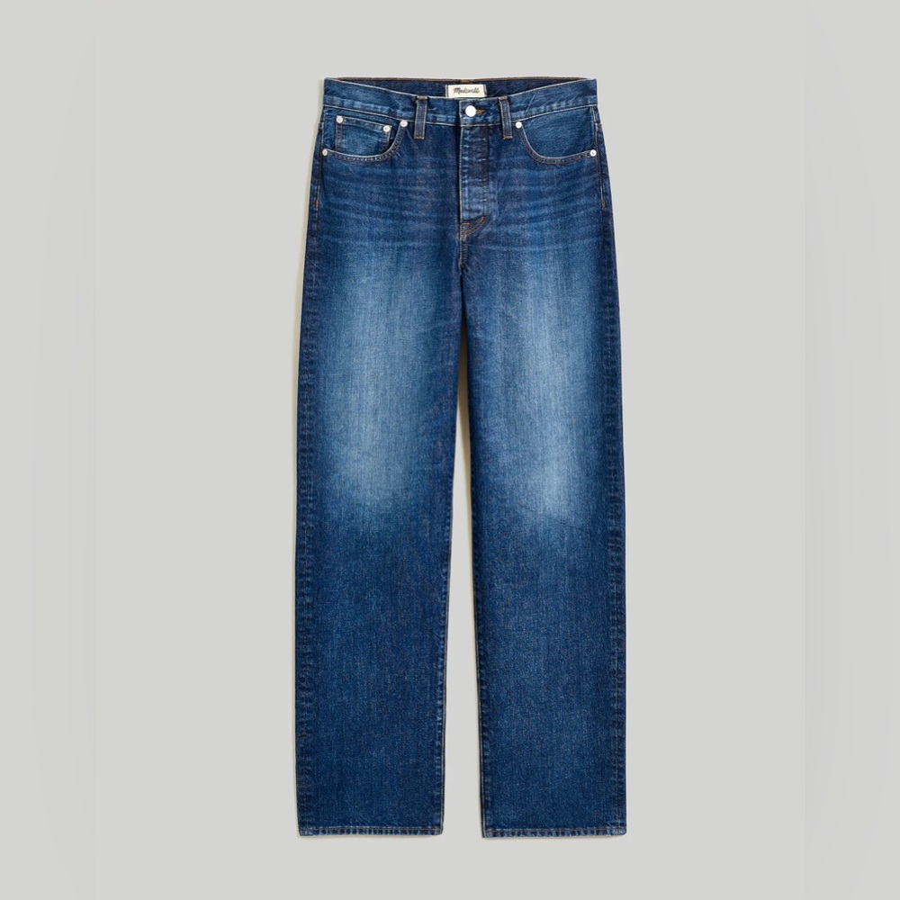 Madewell
Petite Low-Slung Straight Jeans
Button fly